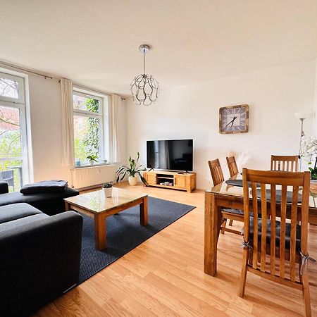 Attraktive Wohnung Im Schoenen Hinterhof 슈베린 외부 사진